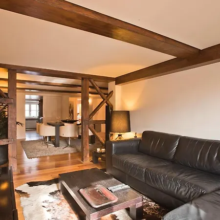 Bmyguest - Downtown Luxury Apartment Lissabon